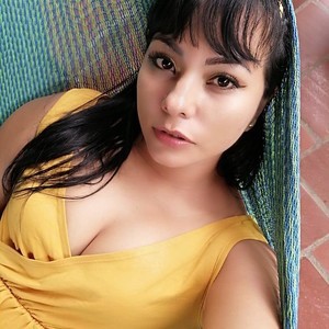 cailyn_hot1 Sex Chatroom