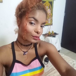 carameloo_ Naked Chat